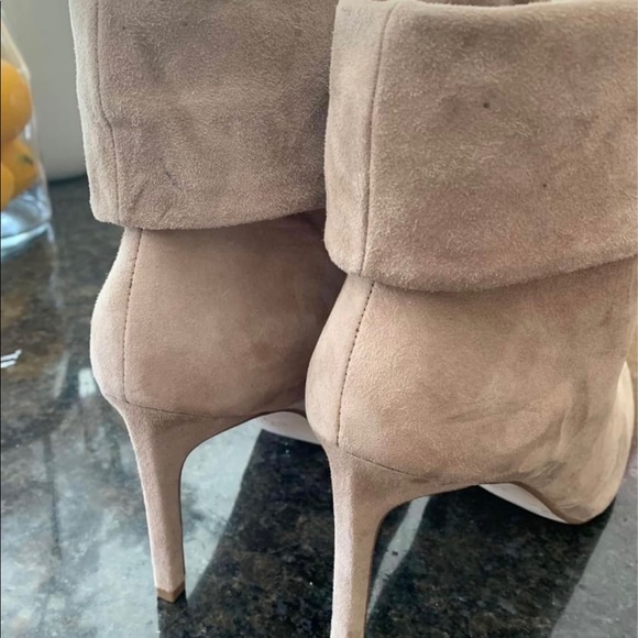 Suede Ivanka Trump booties - Picture 3 of 7